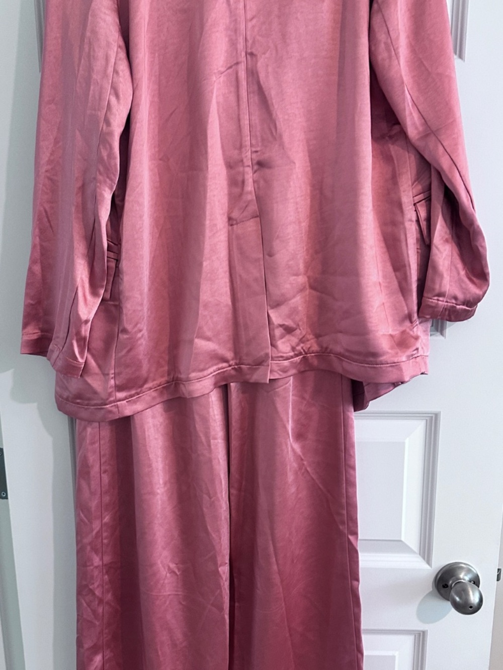 Boutique Satin Blazer Set - Pink - Size Small - Picture 4 of 9